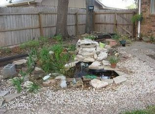 4002 Stillmeadow Dr, Bryan, TX 77802