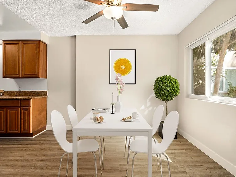 White Oak Terrace Apartments — Photo 16