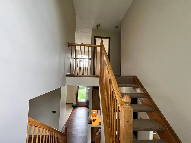 758 N Starr Dr — Photo 18