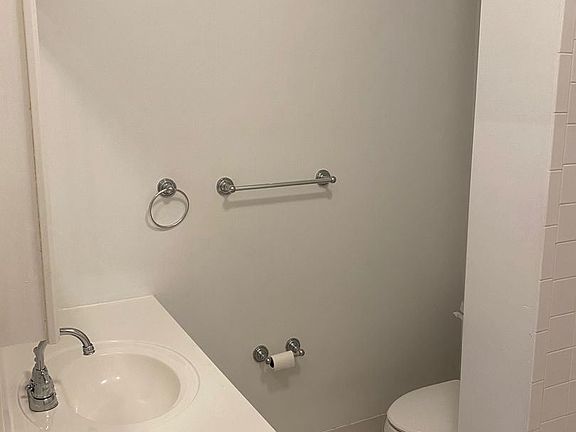 4th image of 1926 N Wolcott Ave APT 1