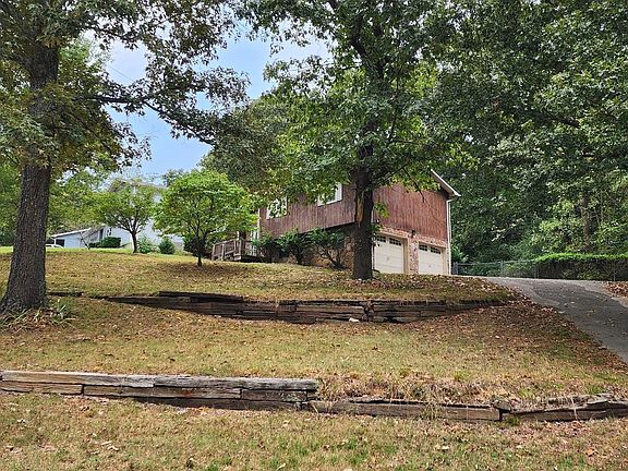 2nd image of 8806 Hidden Branches Rd