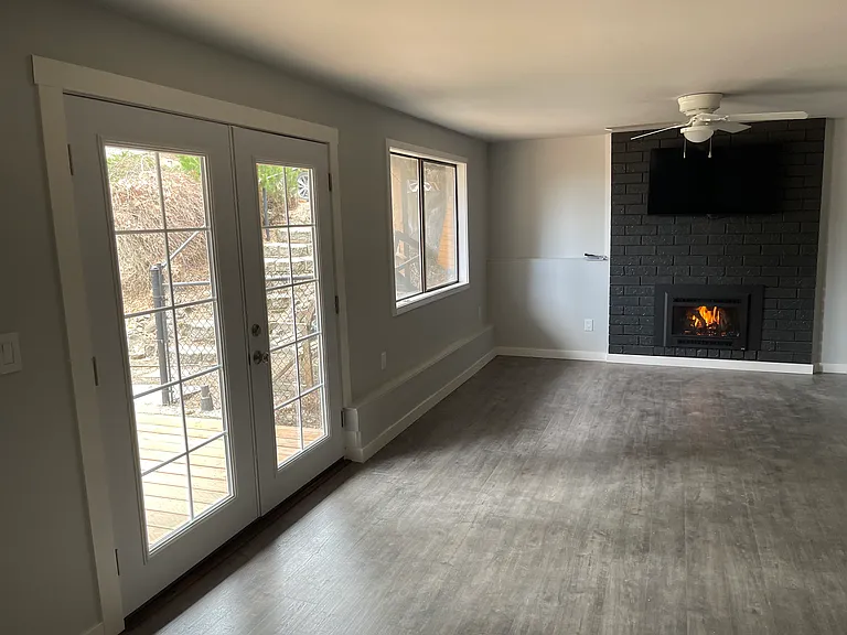 2314 S Carnine Ct — Photo 3