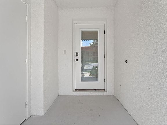 3rd image of 505 Brackenwood Place