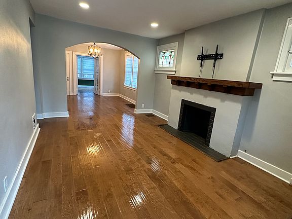 3rd image of 2132 Princeton Pl