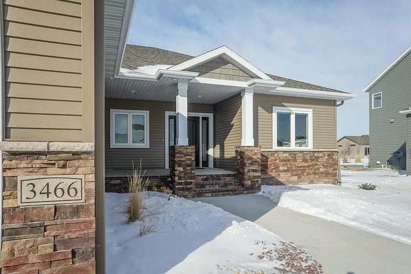 1st image of 3466 Shadow Wood Ln E