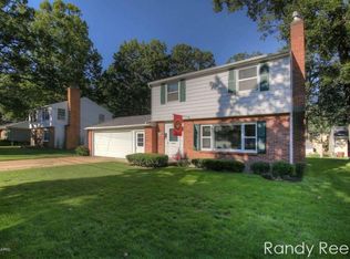 3903 Collingwood Ave SW, Wyoming, MI 49519