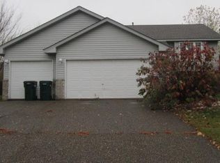 863 115th Ln NE, Blaine, MN 55434