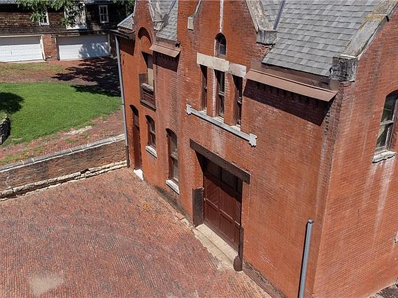 53rd image of 537 N 8th St