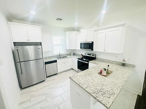 100 Grays Landing Ln Photo 1