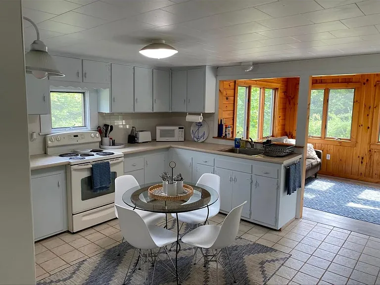 188 Ram Island Rd — Photo 8