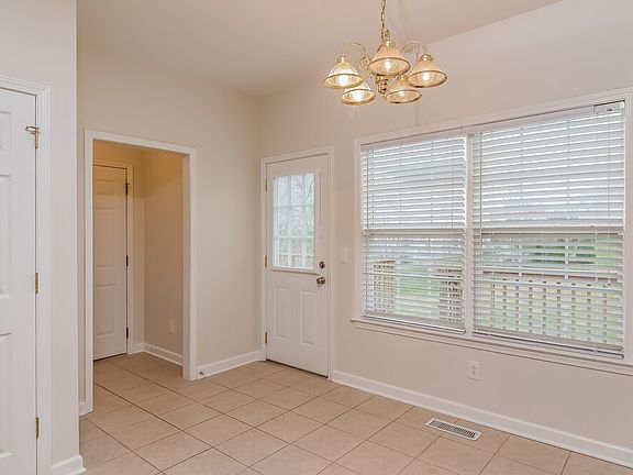 4th image of 2805 Aston Woods Ct