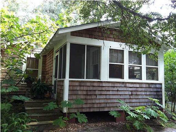 4th image of 364 Gilmore Dr