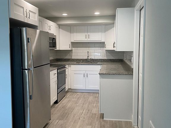 Kitchen fully remodeled