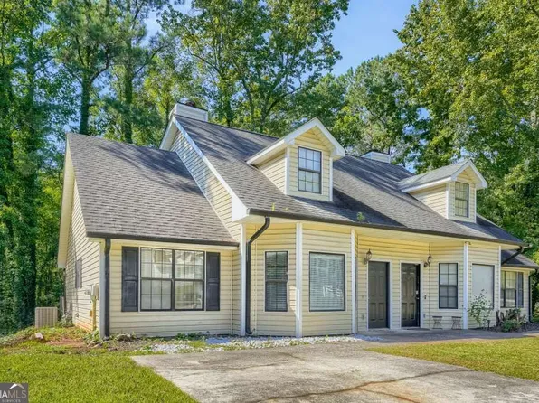 6702 Lakewood Dr, Douglasville, GA 30135