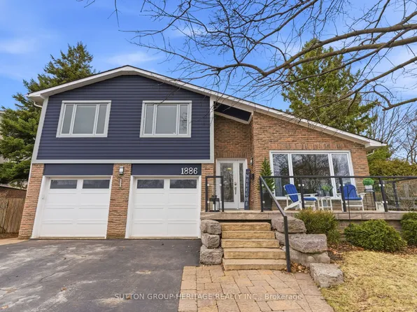 1886 Malden Cres, Pickering, ON L1V 3G4