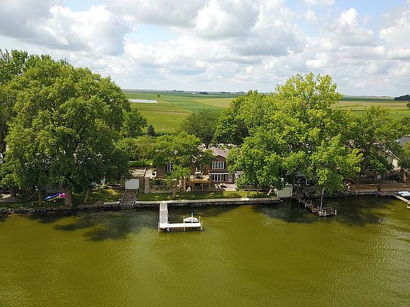 Lake side view.