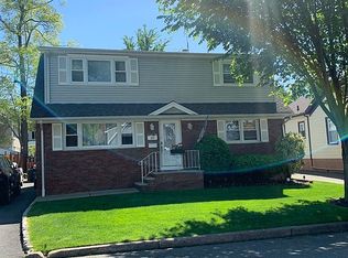 121 6th Ave, Hawthorne, NJ 07506