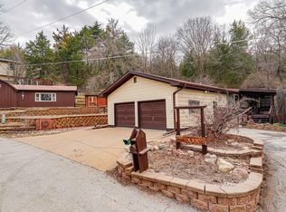 113 Powells Ln, Crescent, IA 51526