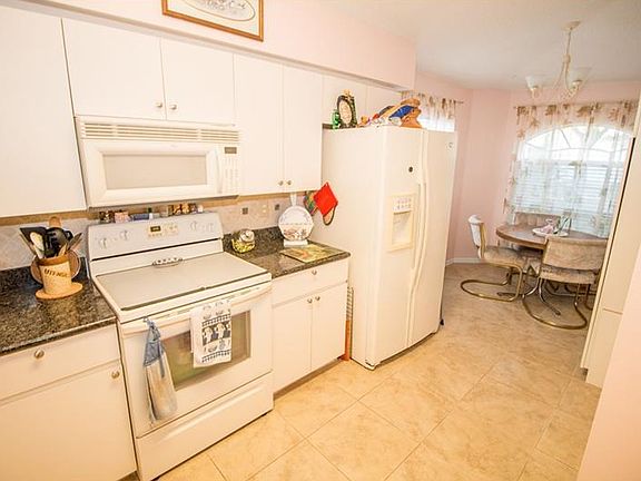 5th image of 11116 Whittney Chase Dr