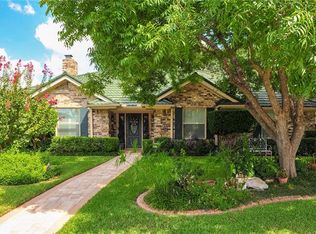 1756 Jeannie Ln, Hurst, TX 76054