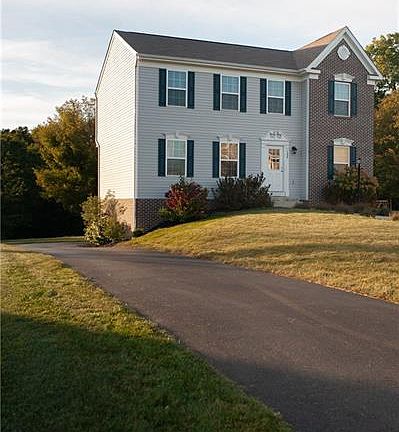 2nd image of 196 Heathfield Dr