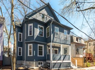 20 Sacramento Pl, Cambridge, MA 02138