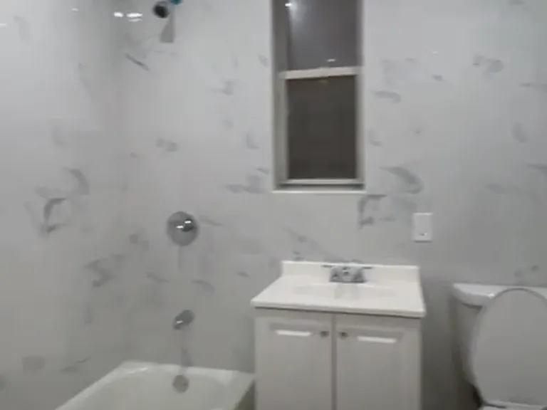 1690 Topping Ave #2 — Photo 7