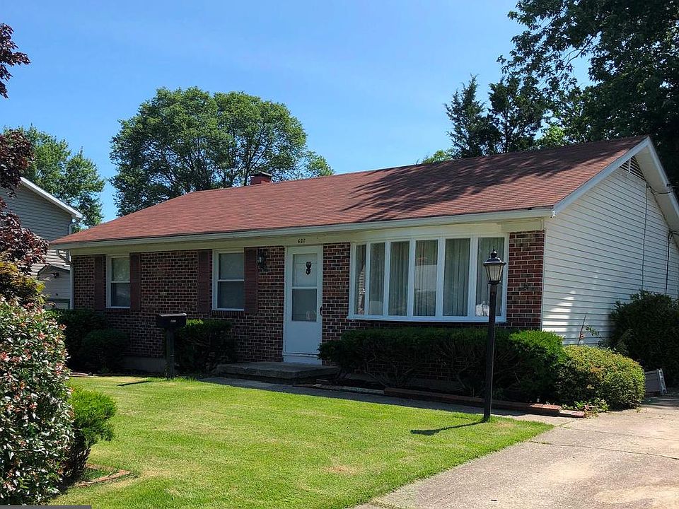 1st image of 607 Charwood Ct