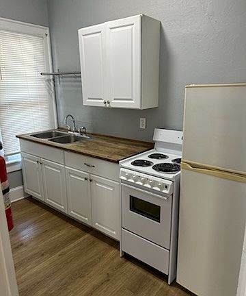 4th image of 333 8th Ave N APT 1