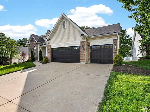 4th image of 1009 Speckledwood Manor Ct
