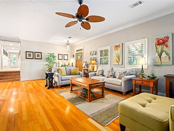 5th image of 605 Lee Road 346