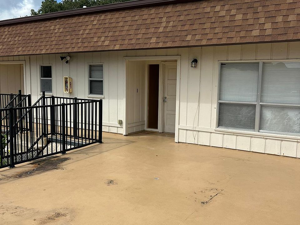 1st image of 2576 Demaret Dr #323B