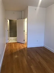 Rented by Chana Ofek, LREB