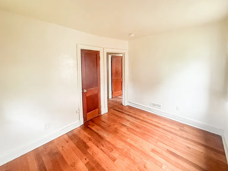 108 E Roanoke St — Photo 16