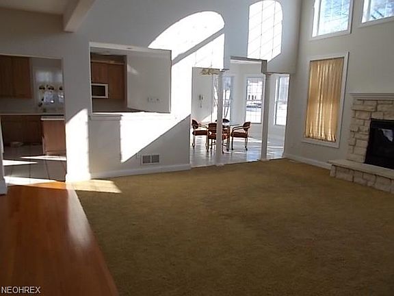 5th image of 8464 Cliffview Dr