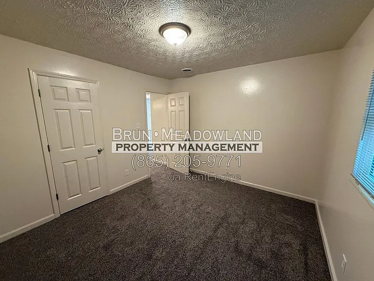 5525 Jacksboro Pike #7 — Photo 17