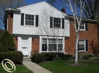 625 Notre Dame St, Grosse Pointe, MI 48230