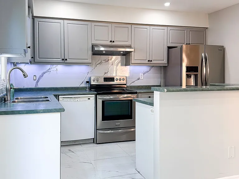 717 Mirage Pl — Photo 8
