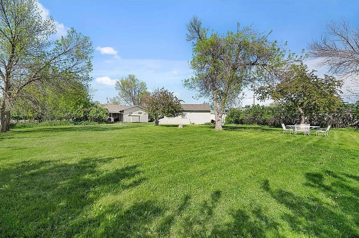 345 W Highway 14 — Photo 3