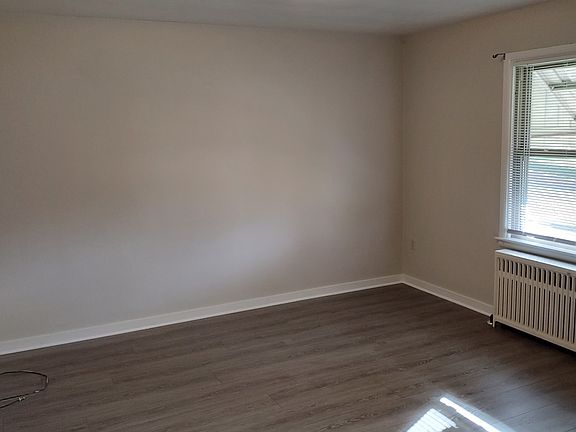 4th image of 537 Sewickley St APT 2