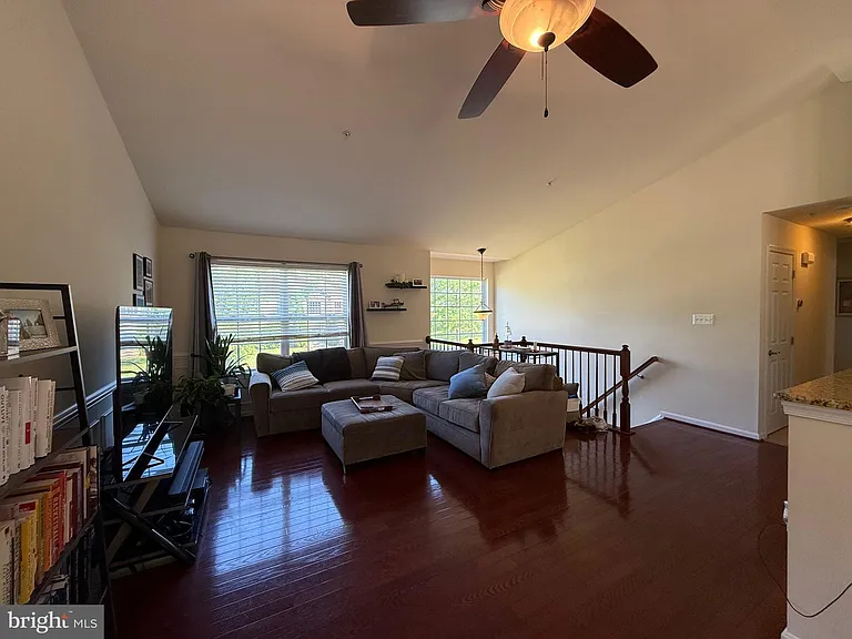 20850 Autumn Mill Ct — Photo 3