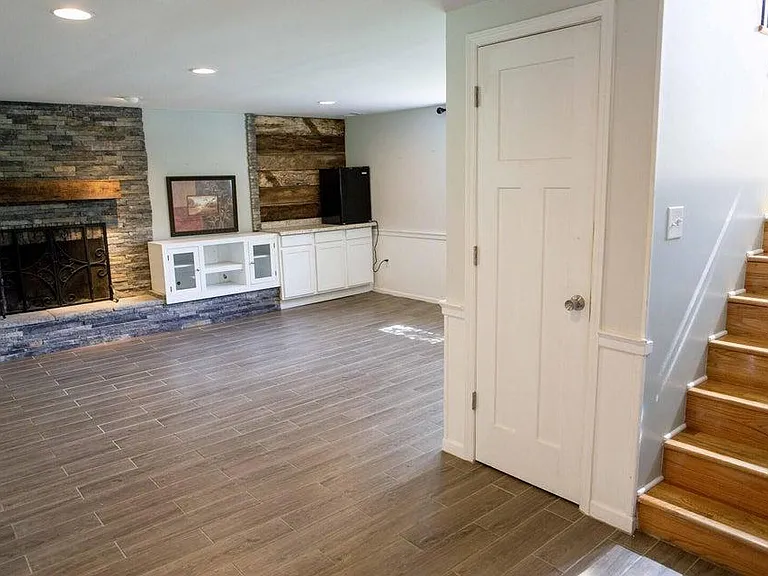 580 Castle Dr — Photo 21