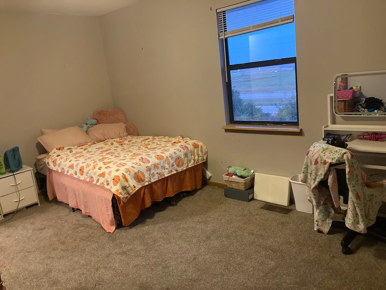 2 bed, 1.5 bath, 1000 sqft, $900 — Photo 4