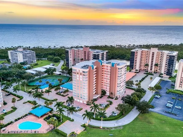 21 Bluebill AVE #1001, NAPLES, FL 34108