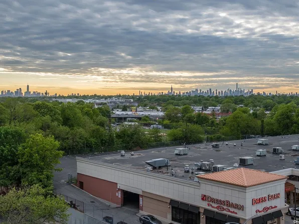 90-60 Union Tnpk image 31 of 33