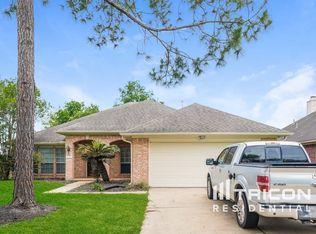 114 Crescent Bay Dr, League City, TX 77573
