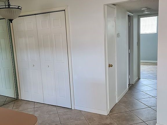 2nd image of 2400 NE 10th St APT 511