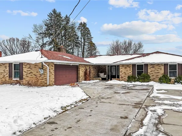 436 Aten Rd, Coraopolis, PA 15108