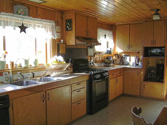 Kitchen w/knotty pine throughout