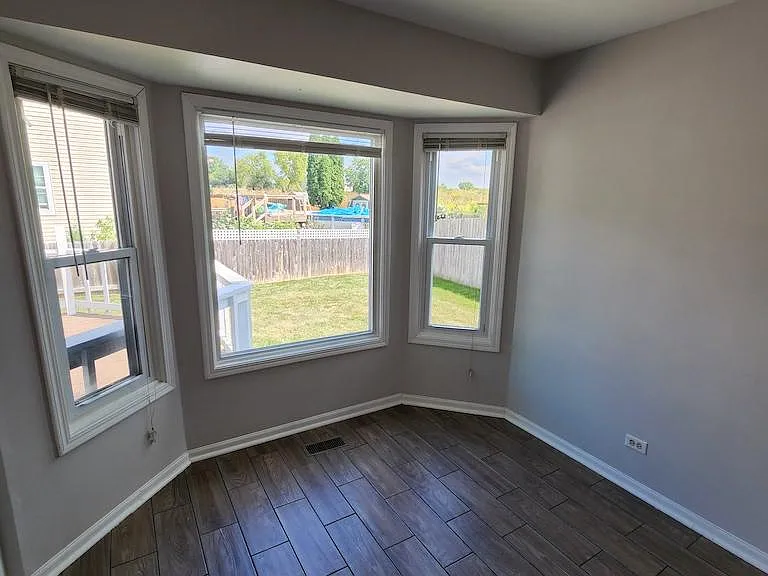 3235 Blaine Ct E — Photo 9
